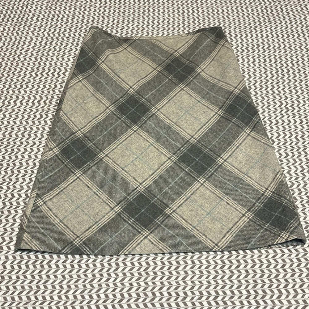 🌻 SALE 5/$50 or 10/$75 🌻 Ann Taylor Loft wool skirt
